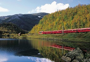 Bergen Railway passing a lake