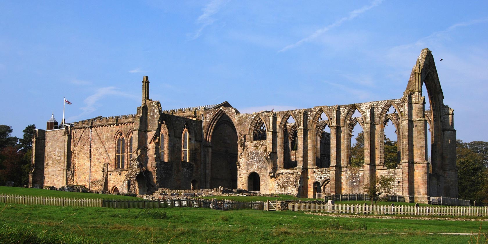 Rail Tours & Holidays to Bolton Abbey | Rail Discoveries