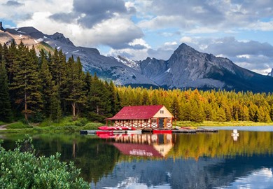 Maligne Lake